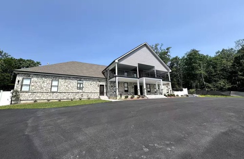 Aldie Casa | Emerald Charm Villa