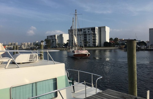 Fort Walton Beach Alquiler De Eote | Emerald Coast Houseboat