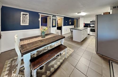 Dandridge Casa | Emerald Cove