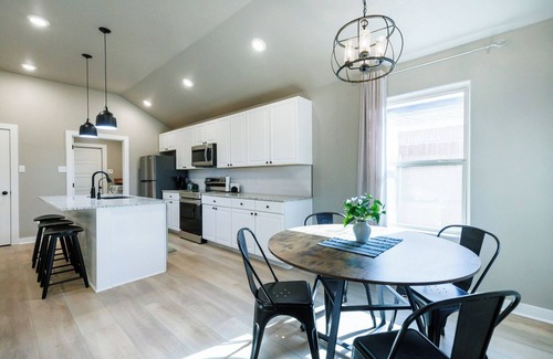 Lubbock Casa | Emerald Escape: 3 bed w/ hot tub