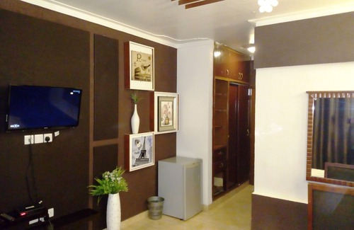 Kampala Hotel | Emerald Hotel
