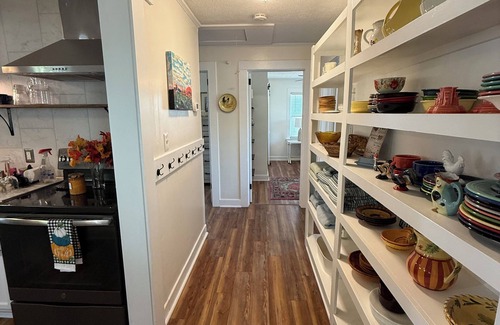 Newport Cabaña | Emerald Isle, Atlantic Beach and more. Cottage convenient to beaches. Waterview