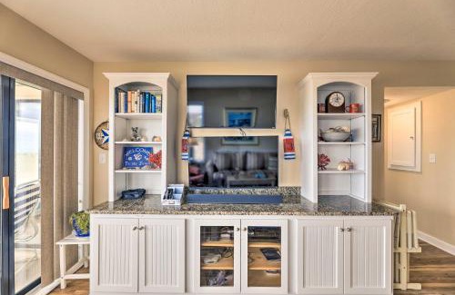 Emerald Isle Apartamento | Emerald Isle Condo with Direct Access to Ocean!