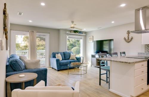 Emerald Isle Apartamento | Emerald Isle Condo with Indoor Pool and Beach Access!