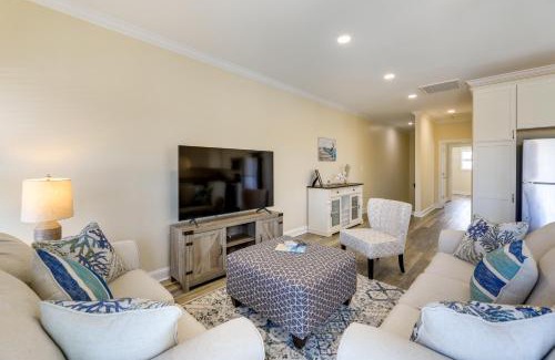 Emerald Isle Casa | Emerald Isle Getaway with Decks and Beach Views!