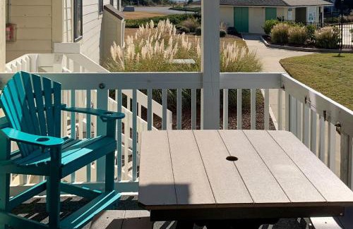 Emerald Isle Apartamento | Emerald Isle Resort-Style Condo Walk to Beaches!