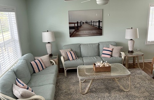 The Point Condominio | Emerald Isle "The Point Rental". 3 bedroom 2 bath. Ocean view.