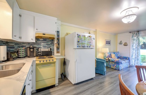 Emerald Isle Cabaña | Emerald Isle Vacation Rental, Walk to Beach!