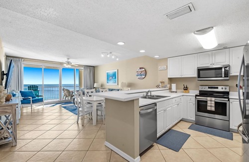 Orange Beach Condominio | Venga a disfrutar de un sensacional condominio 3/2 directamente en la playa