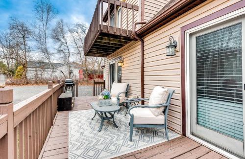 Long Pond Casa | Emerald Lakes Getaway