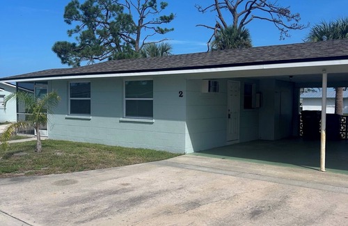 Englewood Cabaña | Emerald Palms Unit 2