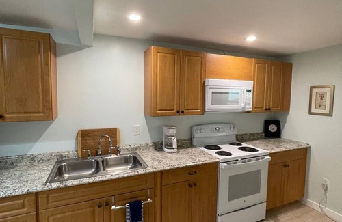 Englewood Cabaña | Emerald Palms Unit A