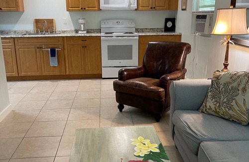Englewood Cabaña | Emerald Palms Unit A