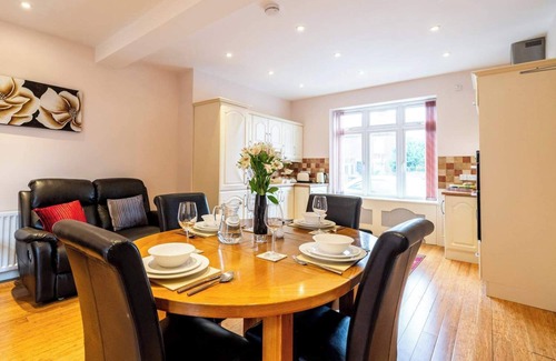 Caister-on-Sea Apartamento | Emerald Spacious apartment near the Sea