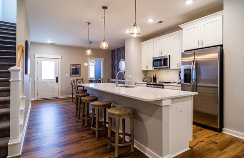 Bermuda Bay Casa | Emerald Star with Private Hot Tub, Near Beach and Wright Brothers Memorial!