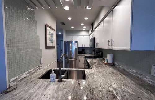 Bel Air Condominio | Emerald Surf on the beach