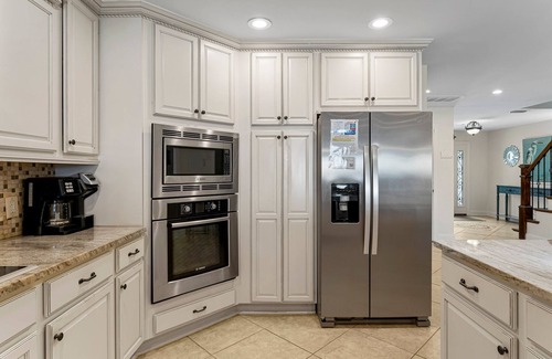 Silver Sands Casa | EMERALD SURF-5 br, 4ba, BEACH FRONT with POOL & Pet friendly!