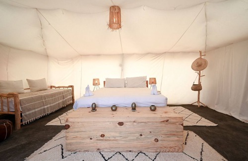 Nzala Otro | Emeraude Camp Agafy