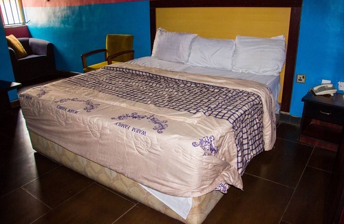 Lagos Hotel | Emglo Suites