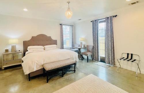 Fredericksburg Hotel | Emigrant's Inn