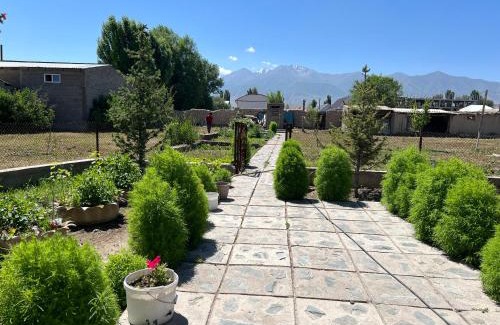 Kochkor Cama Y Desayuno | Emil Guest House