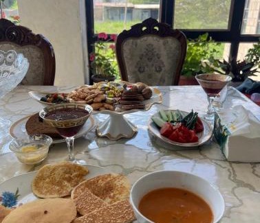 Kochkor Cama Y Desayuno | Emil Guest House