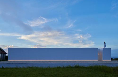 Shoshi Hotel | EMIL NAKIJIN