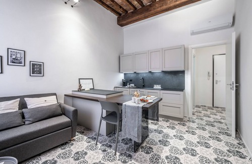Old Town Cama Y Desayuno | EMILIA SUITE PALACE