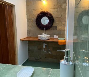 Narok Complejo | Emirishoi Cottages and Garden Bistro