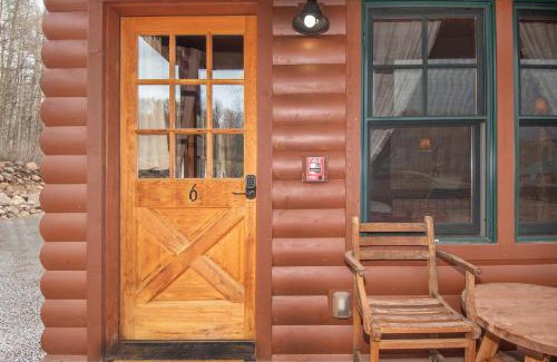 Paonia Casa | EML 6 Hidey-Hole Cabin