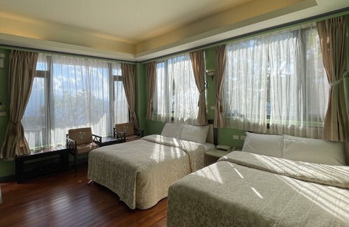 Ren'ai Cama Y Desayuno | Emmanuel Farm House