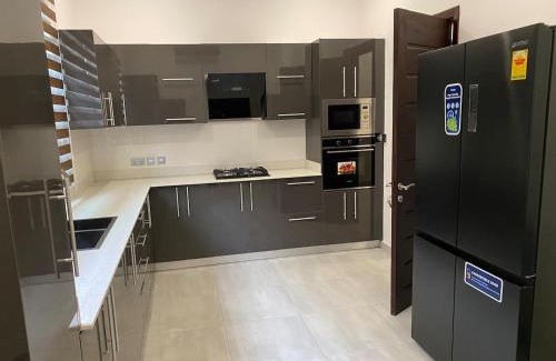 Sakumono Apartamento | Emmy's 3 bedroom