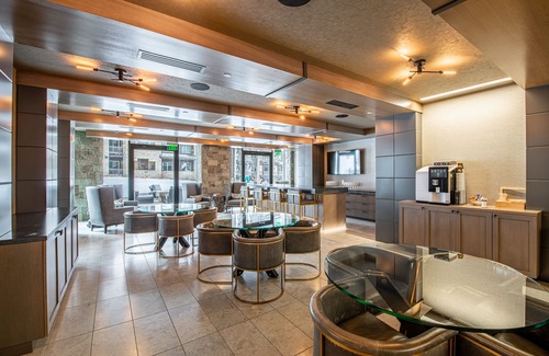 Empire Pass Condominio | Empire Residences by Luxury Mountain