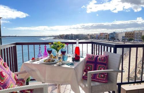 Playa de Arinaga Apartamento | EmyCanarias Primera Línea De Playa