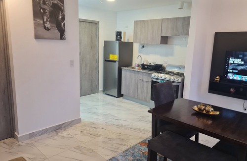 Tumba Vieja Apartamento | En el corazón del area bancaria, lugares de interes a metros del apartamento.