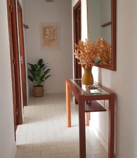 Muros Apartamento | En Muros, céntrico, amplio, luminoso, vistas al mar