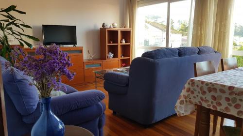 Muros Apartamento | En Muros, céntrico, amplio, luminoso, vistas al mar