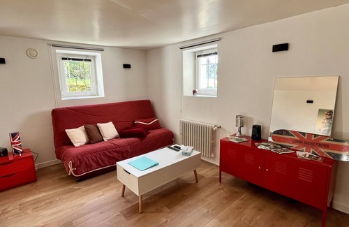 Marines Apartamento | En Plein Cœur du Vexin, Appartement en Rez-de-jardin Dune Meulière Typique