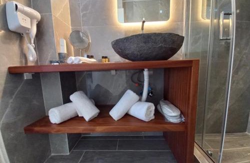 Kamari Apartamento | En Plo Boutique Suites