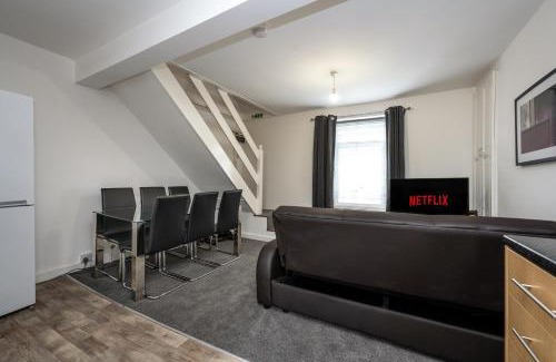 Landore Apartamento | En-suite Apartment, Fully Equipped Kitchen