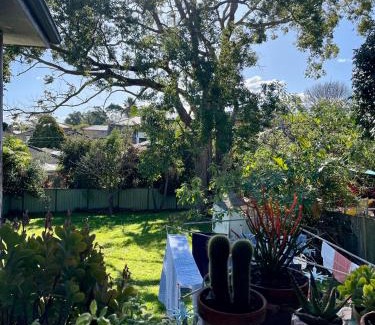 Marsfield Casa | En-suite Guest Room Ryde/Macquarie Park/Eastwood