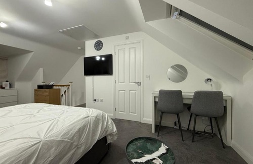 Seisdon Casa | En-suite Studio - LuxurymeetsComfort