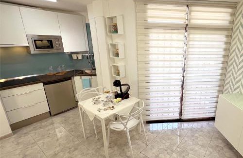 Los Cristianos Apartamento | Encantador Apartamento con Terraza, Los Cristianos