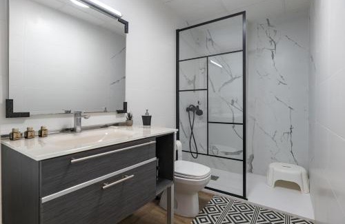 Aguilas Chalet De Esquí | Encantadora Casa De Dos Plantas En Pleno Centro