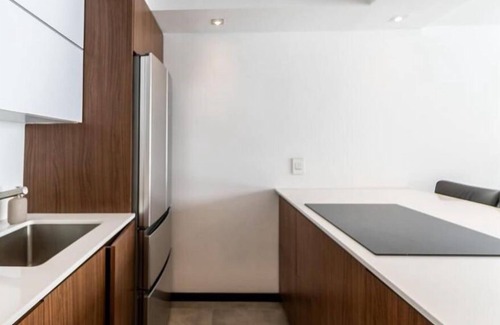 San Juan Apartamento | ENCANTO CONDADO - 1-bedroom apartment in San Juan with AC and Parking