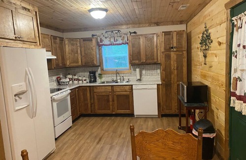 Mentone Cabina | Enchanted - 1 BR Cabin Near Mentone, AL and Desoto State Park
