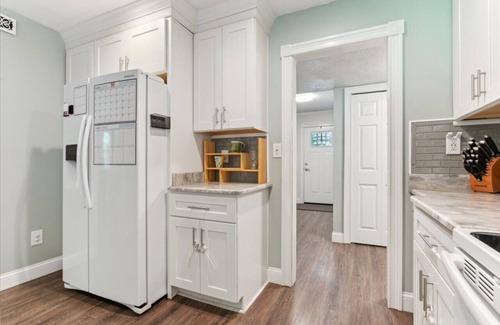 Virginia Beach Casa | Enchanted Forest - 4/2 30+ day, pet friendly