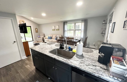 Malta Casa | Enchanted Forest Stay – A Cozy 3-Bedroom Townhome in Ballston Spa!
