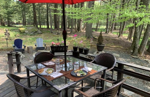 Smallwood Casa | Enchanted Fox Dell Cottage