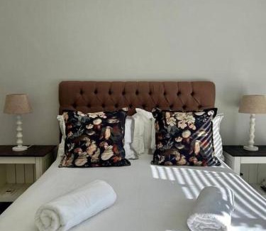Oudtshoorn Apartamento | Enchanted Guests